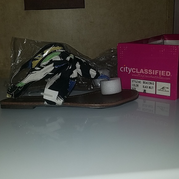 Sandals - Picture 2 of 2